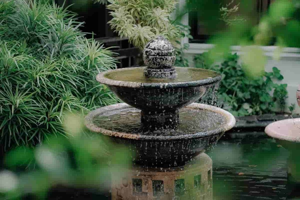 DIY terrace garden ideas - Garden Fountain